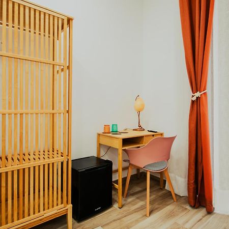 B&B Lara'S Home By I Borbone Napoli Eksteriør billede