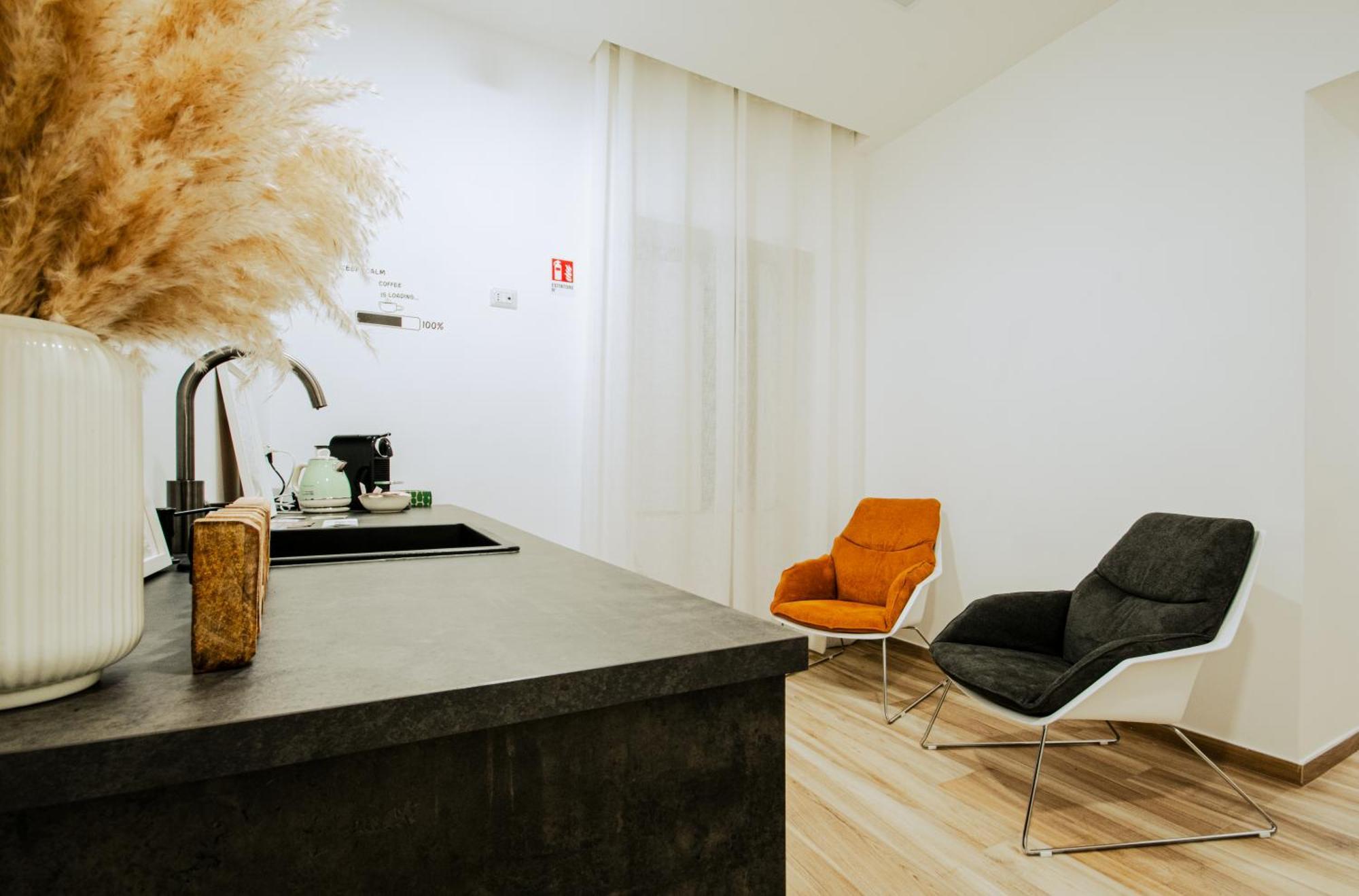 B&B Lara'S Home By I Borbone Napoli Eksteriør billede