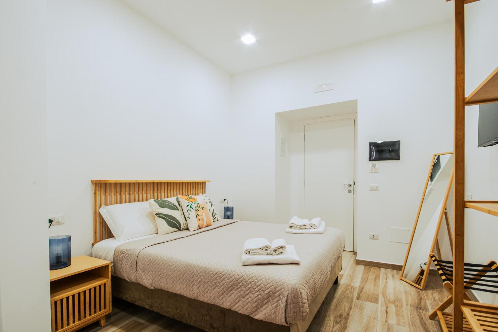 B&B Lara'S Home By I Borbone Napoli Eksteriør billede