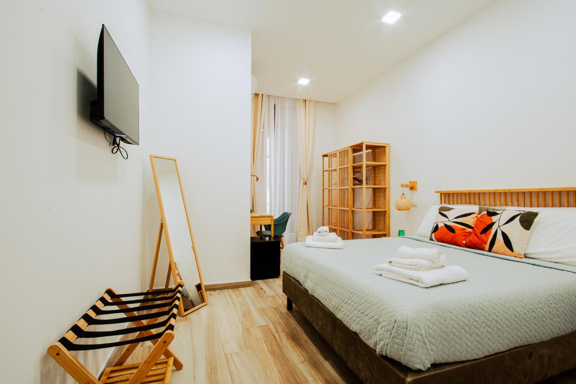 B&B Lara'S Home By I Borbone Napoli Eksteriør billede