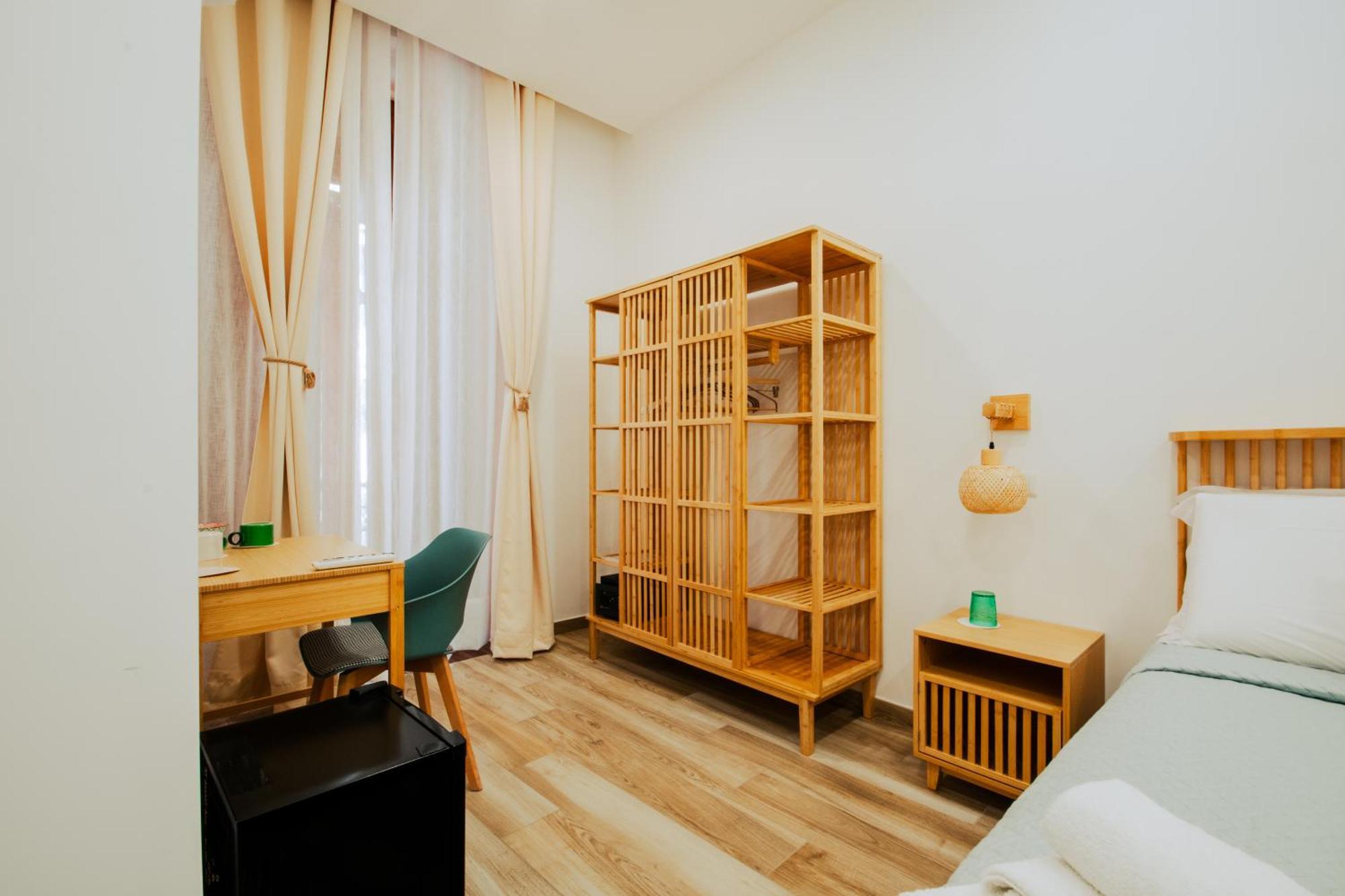 B&B Lara'S Home By I Borbone Napoli Eksteriør billede