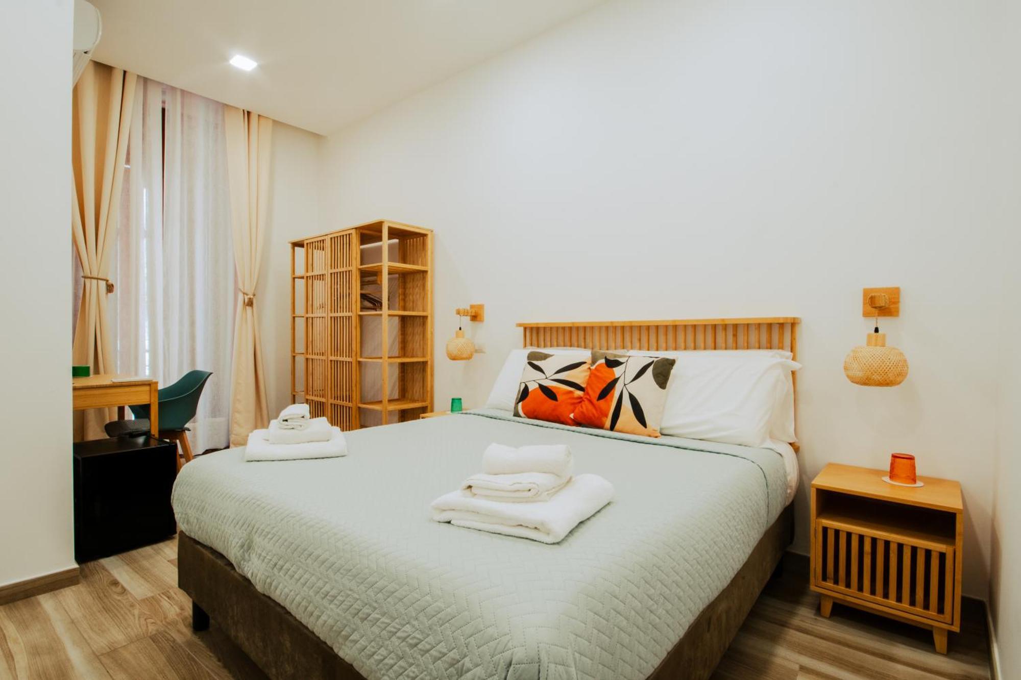 B&B Lara'S Home By I Borbone Napoli Eksteriør billede