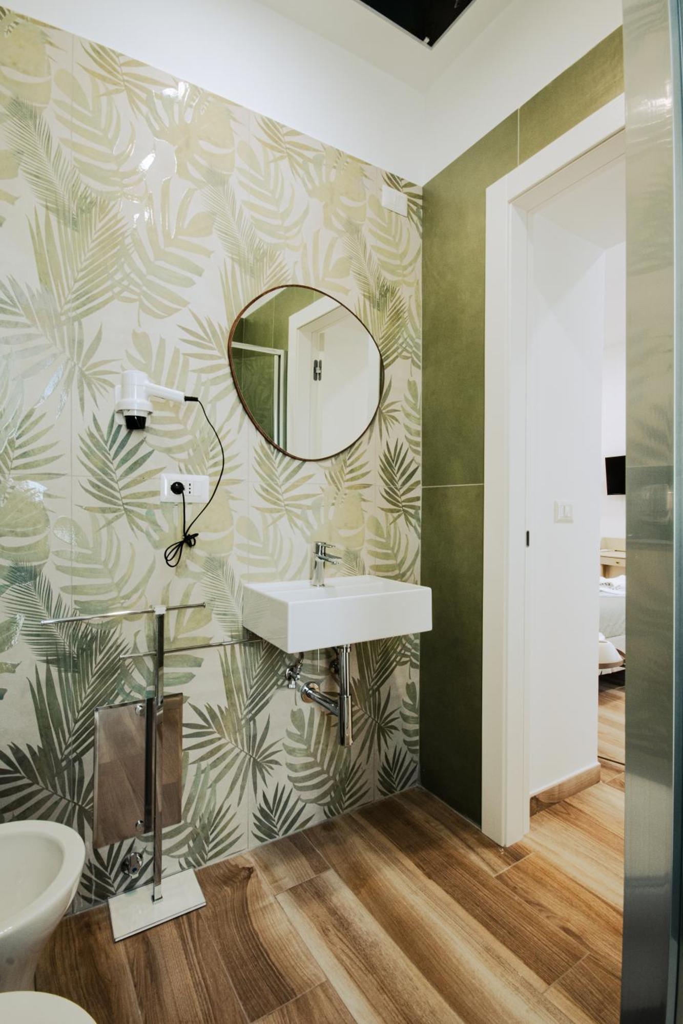 B&B Lara'S Home By I Borbone Napoli Eksteriør billede